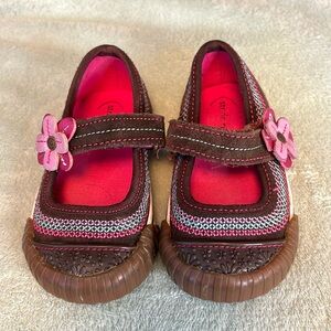 Stride Rite little girls shoe size 5 M